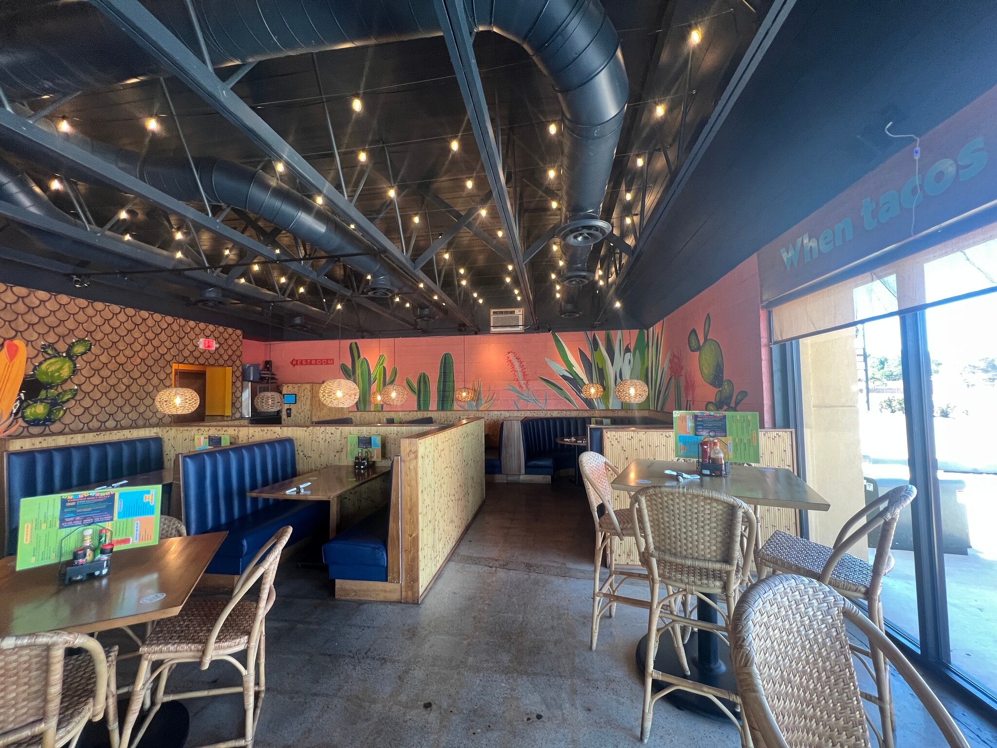 9120-9146 N Macarthur Blvd, Oklahoma City, OK for lease Interior Photo- Image 1 of 10