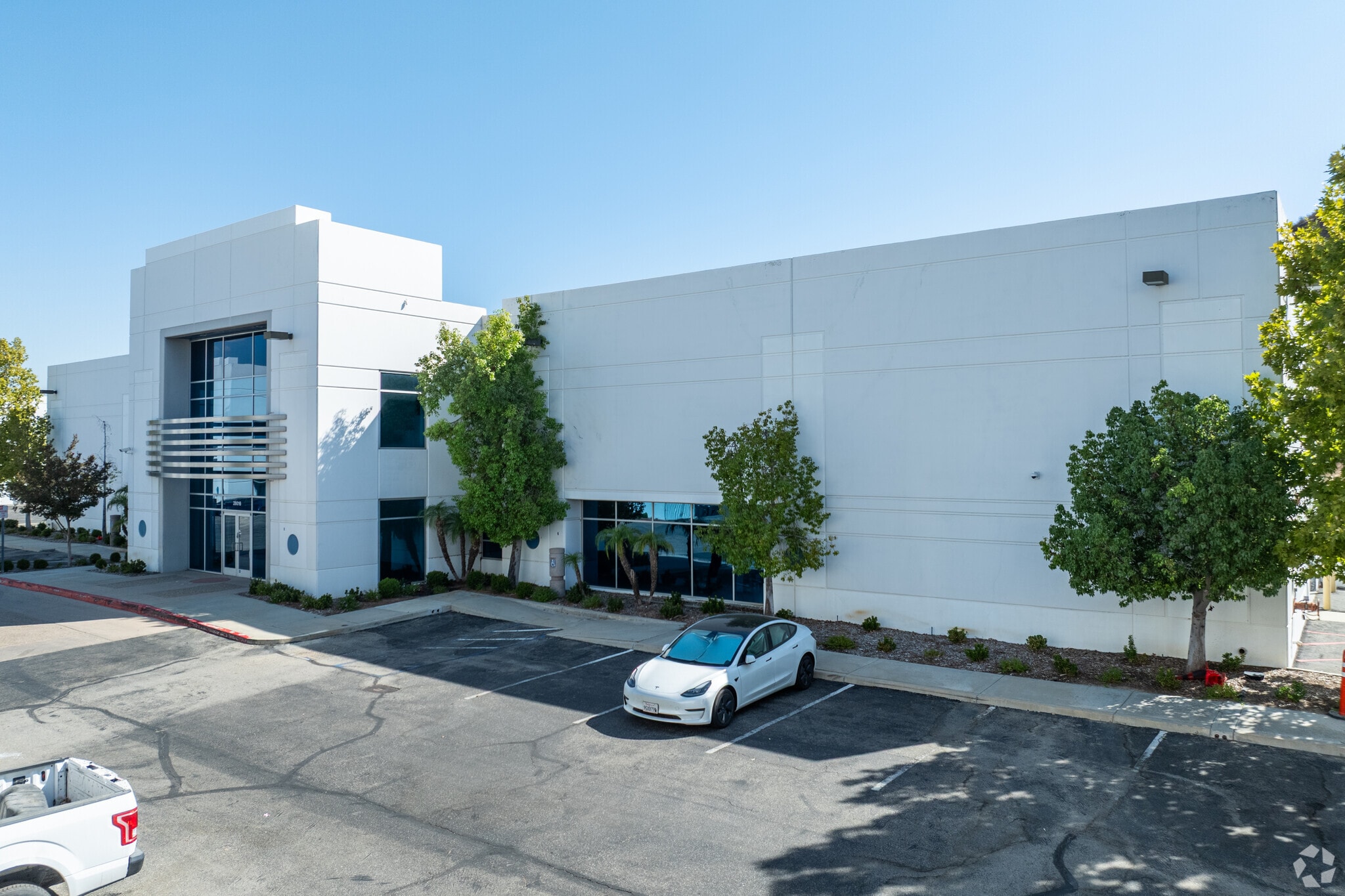 28016 Industry Dr, Valencia, CA for lease Primary Photo- Image 1 of 15