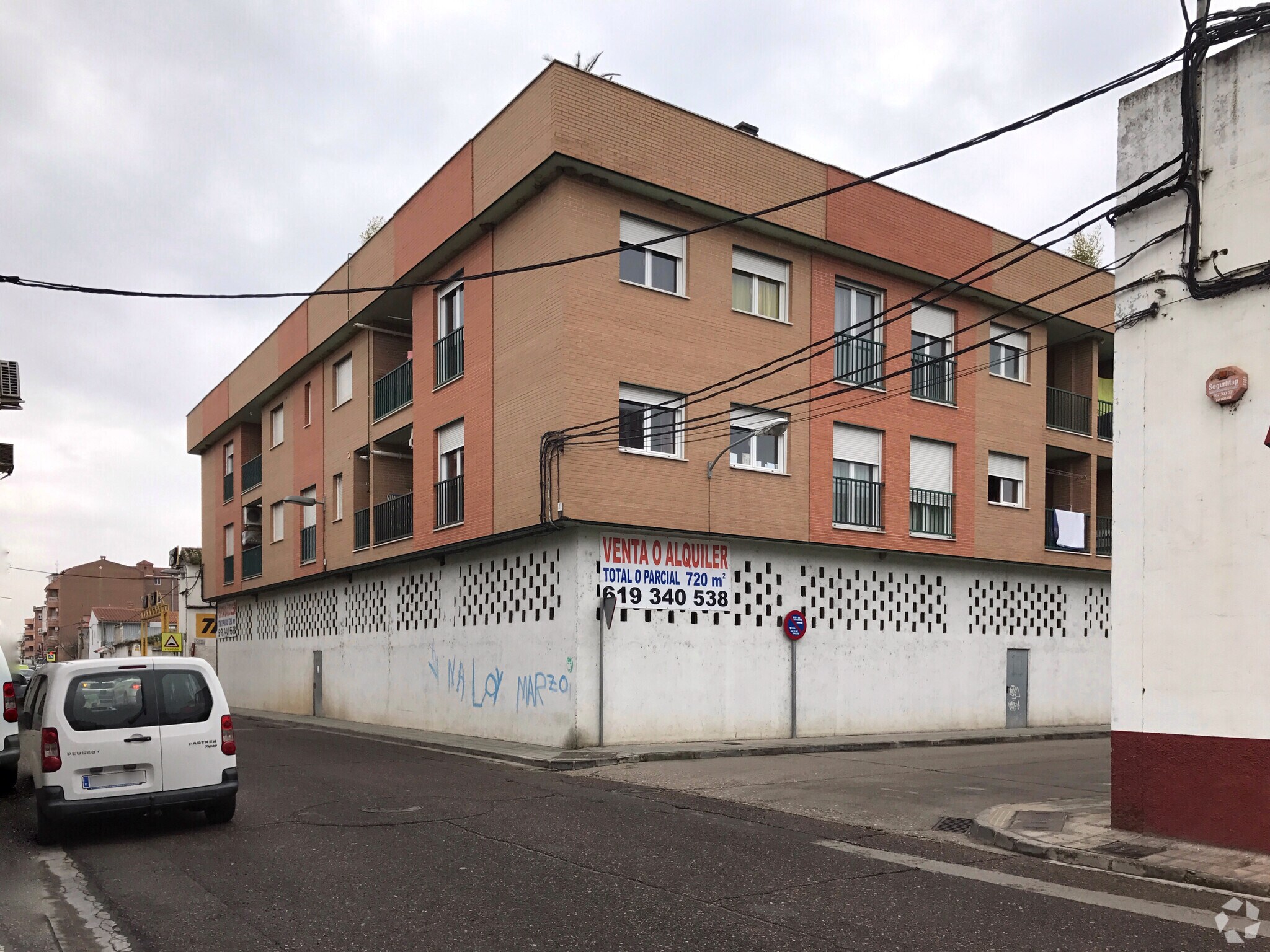 Calle San Joaquín, 2, Talavera de la Reina, Toledo for sale Primary Photo- Image 1 of 3