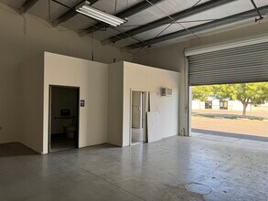 1920 Foundry Ct, Ceres, CA à louer Photo intérieure- Image 2 de 3