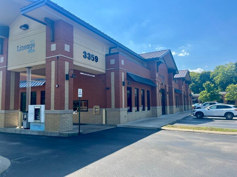 3359 Aspen Grove Dr, Franklin, TN à louer - Photo du bâtiment - Image 2 de 24