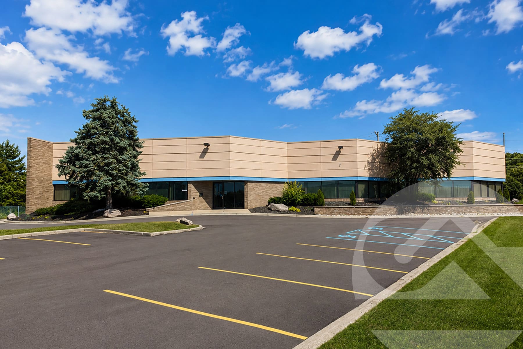 24555 Hallwood Ct, Farmington Hills, MI for lease Building Photo- Image 1 of 21
