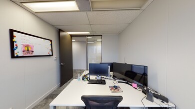 180 Dundas St W, Toronto, ON for lease Interior Photo- Image 2 of 13