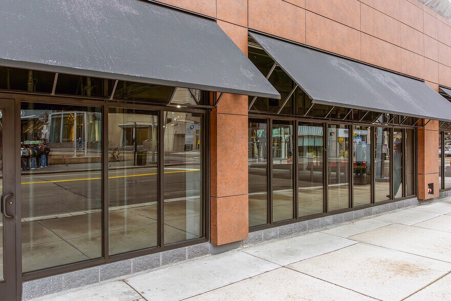 202 6th St, Pittsburgh, PA à louer - Photo du bâtiment - Image 3 de 3