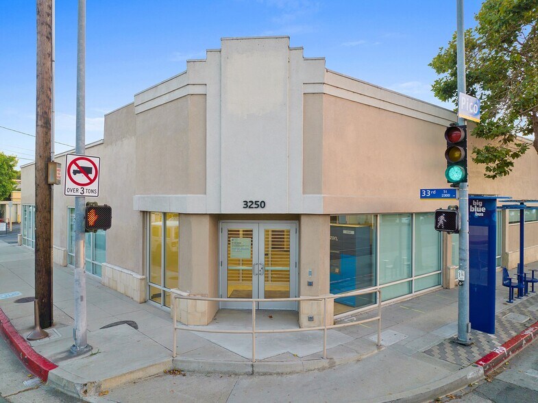 3230-3250 Pico Blvd, Santa Monica, CA à louer - Photo du bâtiment - Image 2 de 10