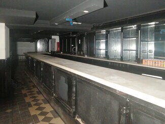 Plus de détails pour Multi-résidentiel à vendre