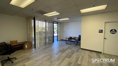 26470 Ruether Ave, Santa Clarita, CA for lease Interior Photo- Image 2 of 8