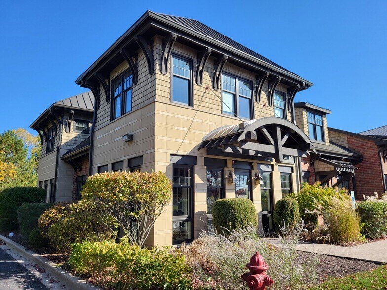 1232-1280 American Way, Libertyville, IL à louer - Photo du bâtiment - Image 2 de 28