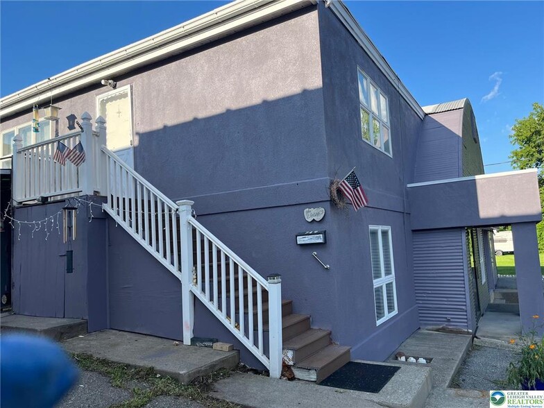 749 E Ettwein St, Bethlehem, PA for sale - Building Photo - Image 2 of 16