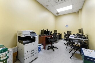 1049 38th St, Brooklyn, NY à louer Photo intérieure- Image 1 de 11