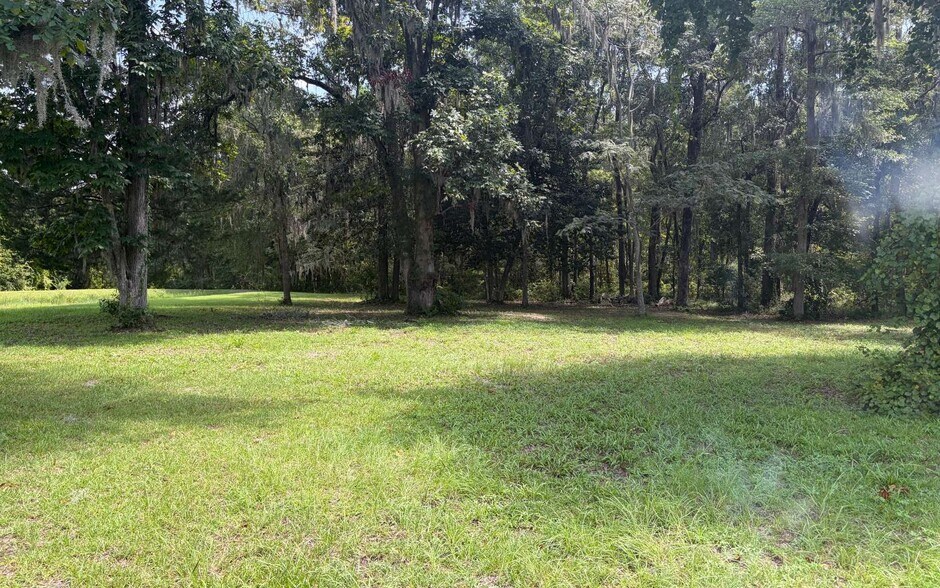 9 SW Newland Way, Lake City, FL à vendre - Photo du bâtiment - Image 2 de 6