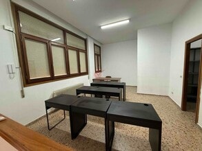 Office/Retail in Cuenca, Cuenca for lease Interior Photo- Image 1 of 7