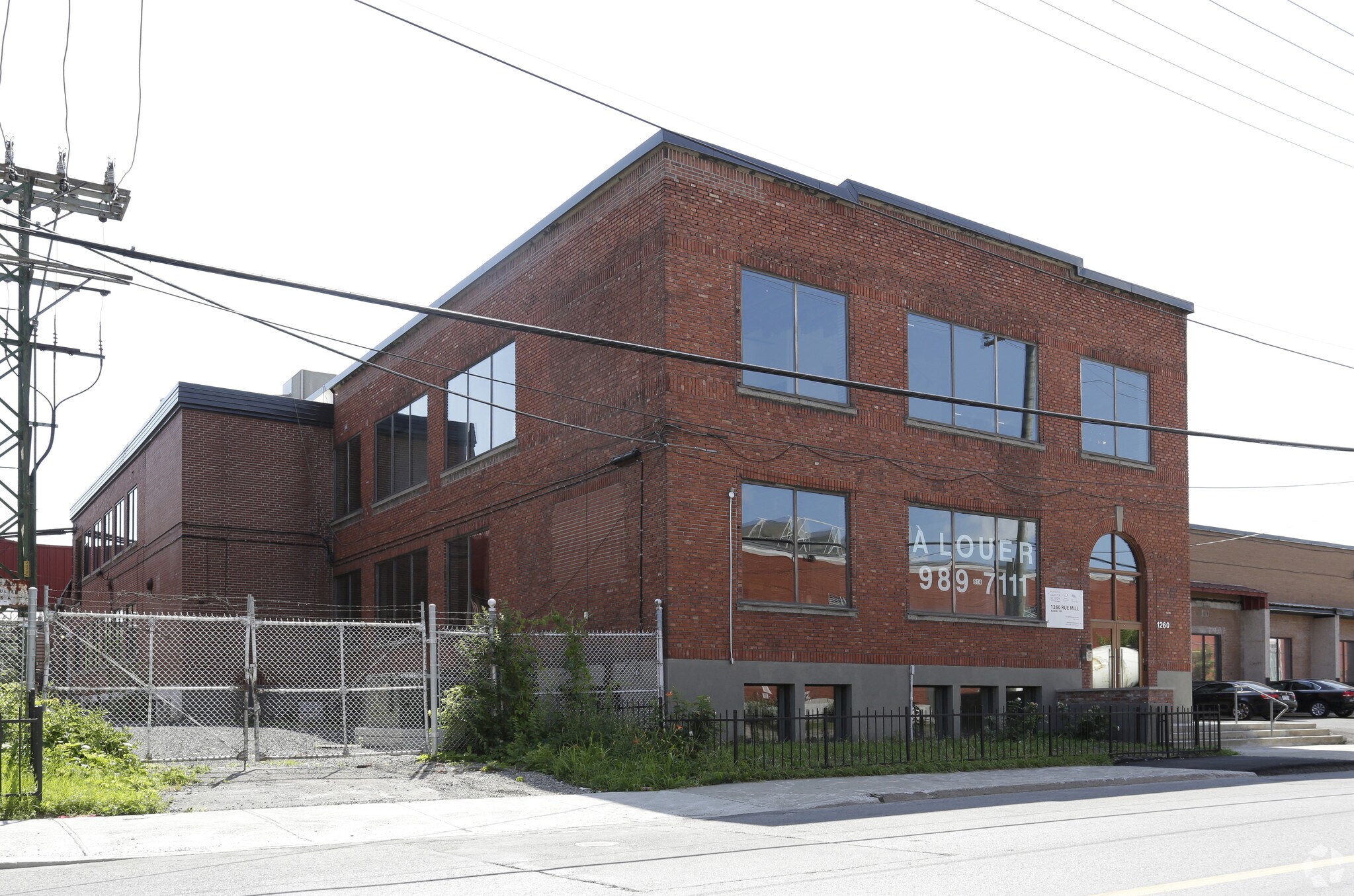 1260 Rue Mill, Montréal, QC à vendre Photo du bâtiment- Image 1 de 1