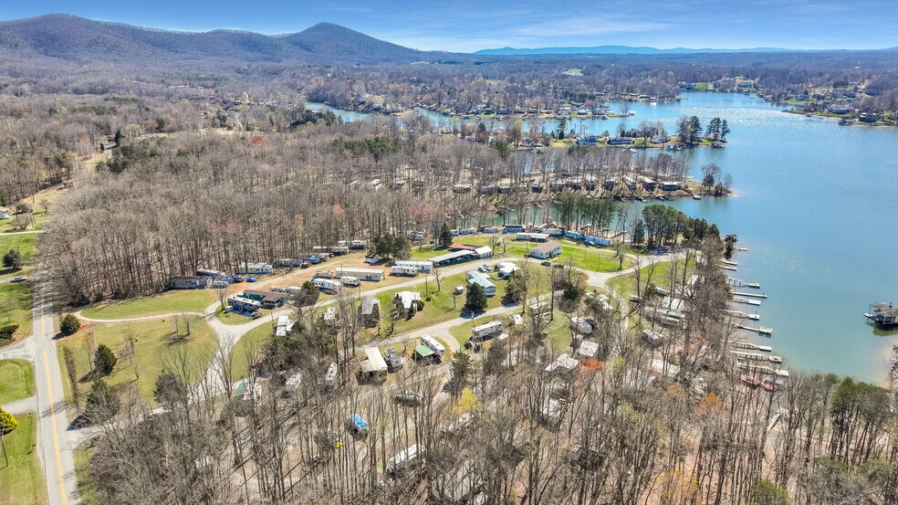 5625 Smith Mountain Rd, Penhook, VA for sale - Aerial - Image 3 of 11