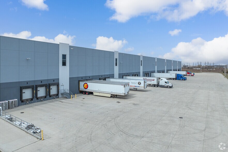 30610 S Kavanaugh Rd, Wilmington, IL à louer - Photo du bâtiment - Image 3 de 5