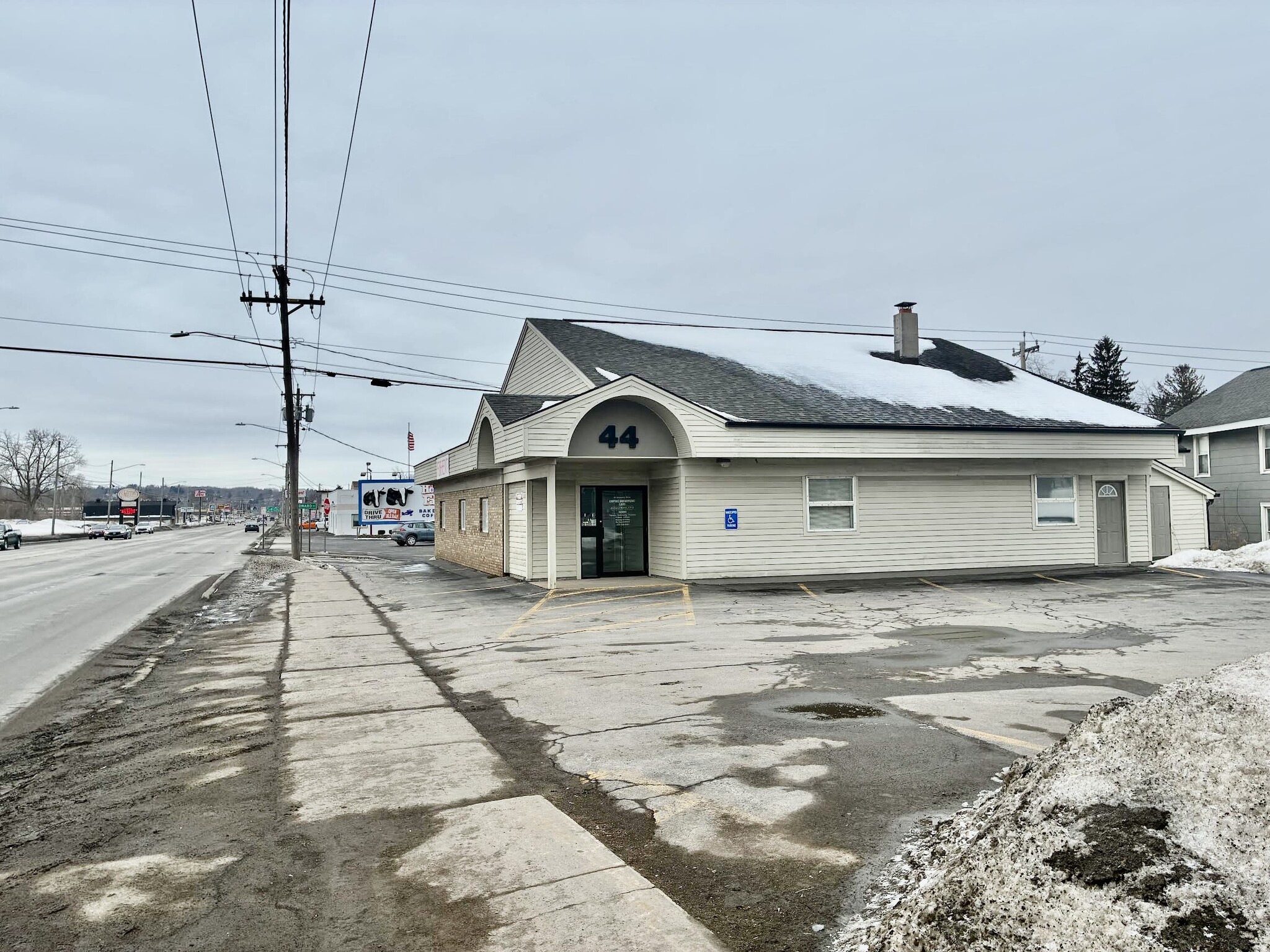 44 Oriskany Blvd, Yorkville, NY for lease Primary Photo- Image 1 of 3