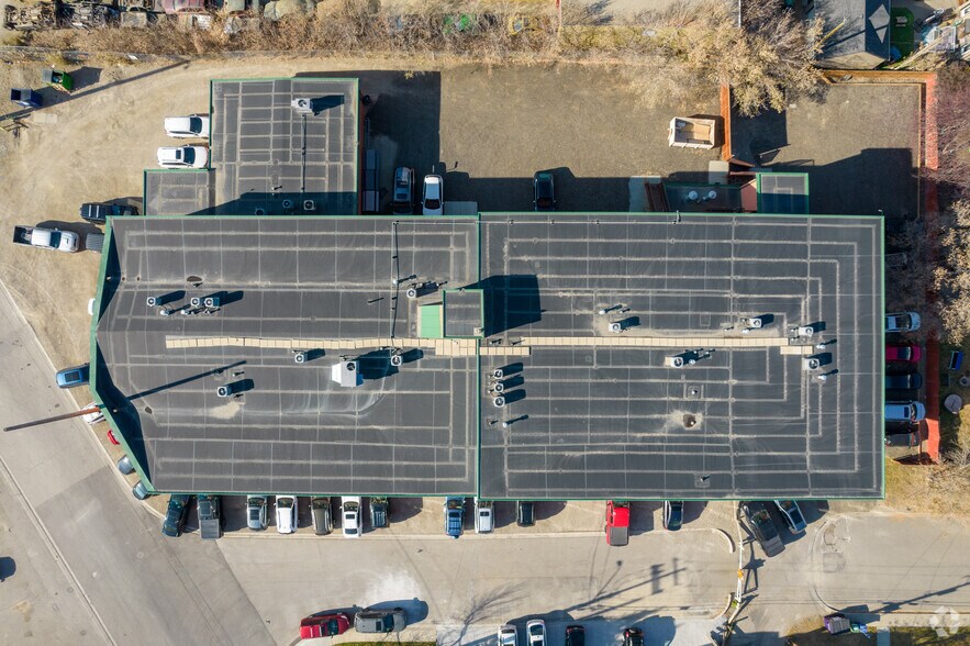 1207-1215 13th St SE, Calgary, AB for lease - Aerial - Image 3 of 11