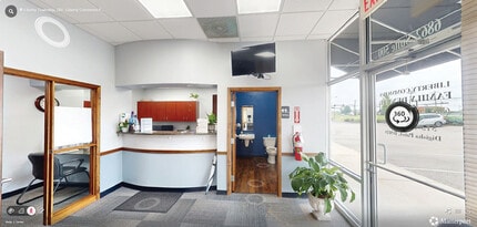 Liberty Plaza Dr, Middletown, OH for lease Lobby- Image 2 of 6