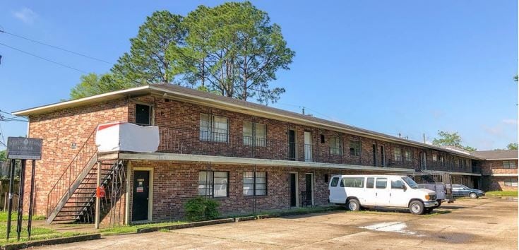 4189 W Brookstown Dr, Baton Rouge, LA à vendre - Photo du bâtiment - Image 2 de 9