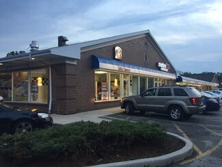 More details for 101-143 W Sunset Dr, Waukesha, WI - Retail for Lease