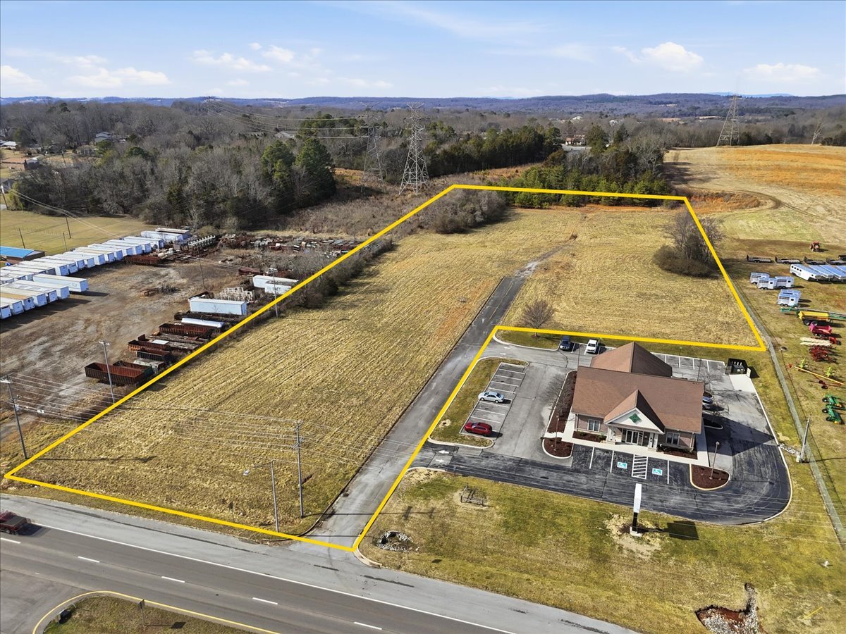 Congress Parkway North, Athens, TN for sale Primary Photo- Image 1 of 13