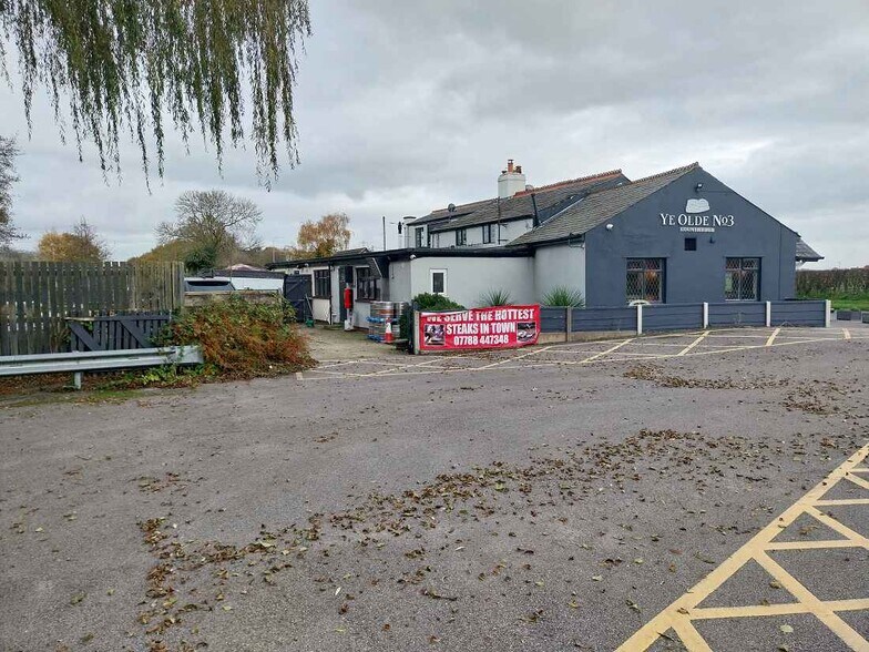 3 Lymm Rd, Altrincham à louer - Photo du bâtiment - Image 3 de 4