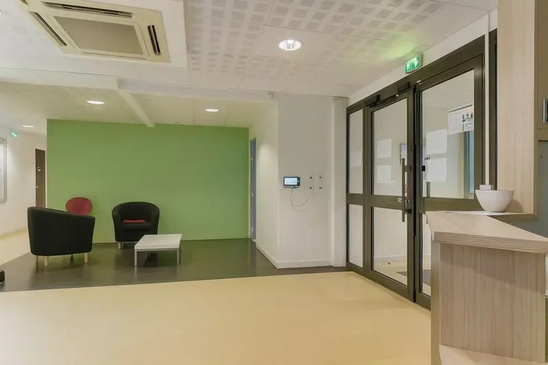 Bureau dans Paris à louer - Hall d’entrée - Image 3 de 9