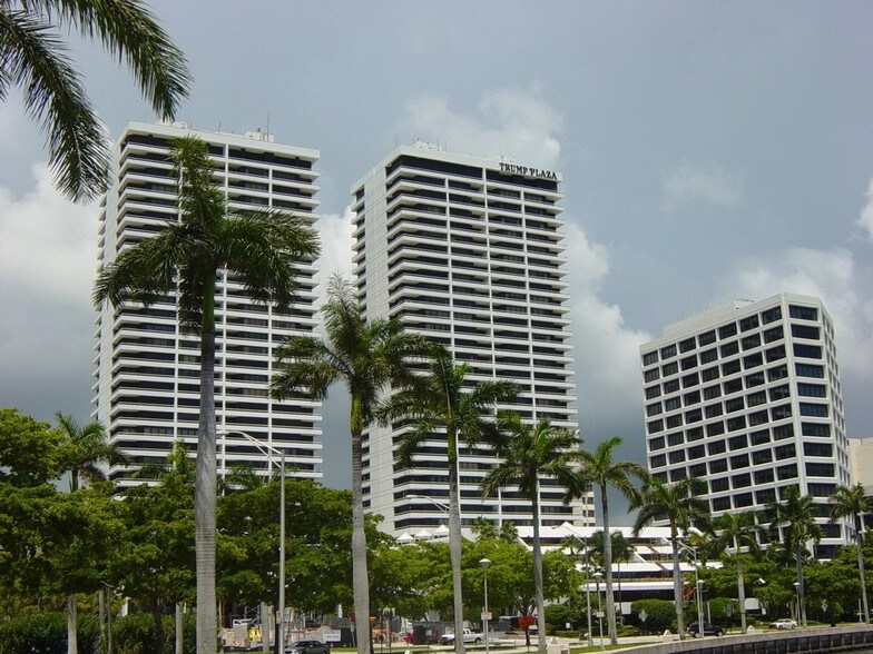 525-529 S Flagler Dr, West Palm Beach, FL à louer - Photo du bâtiment - Image 2 de 6