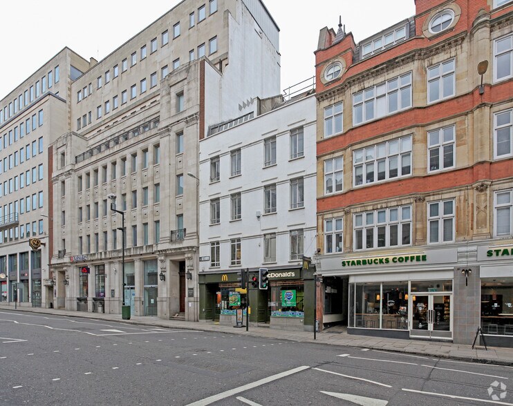 152-153 Fleet St, Londres à louer - Photo du bâtiment - Image 3 de 3