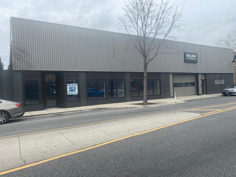 6212 Roosevelt Rd, Oak Park, IL for lease - Building Photo - Image 2 of 7