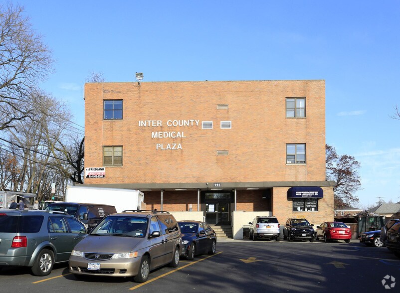 949-955 Yonkers Ave, Yonkers, NY à louer - Photo du bâtiment - Image 2 de 37
