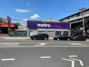 3201-3211 White Plains Rd, Bronx, NY à louer Photo intérieure- Image 2 de 7