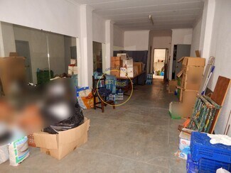 Plus de détails pour Commerce de détail à vendre