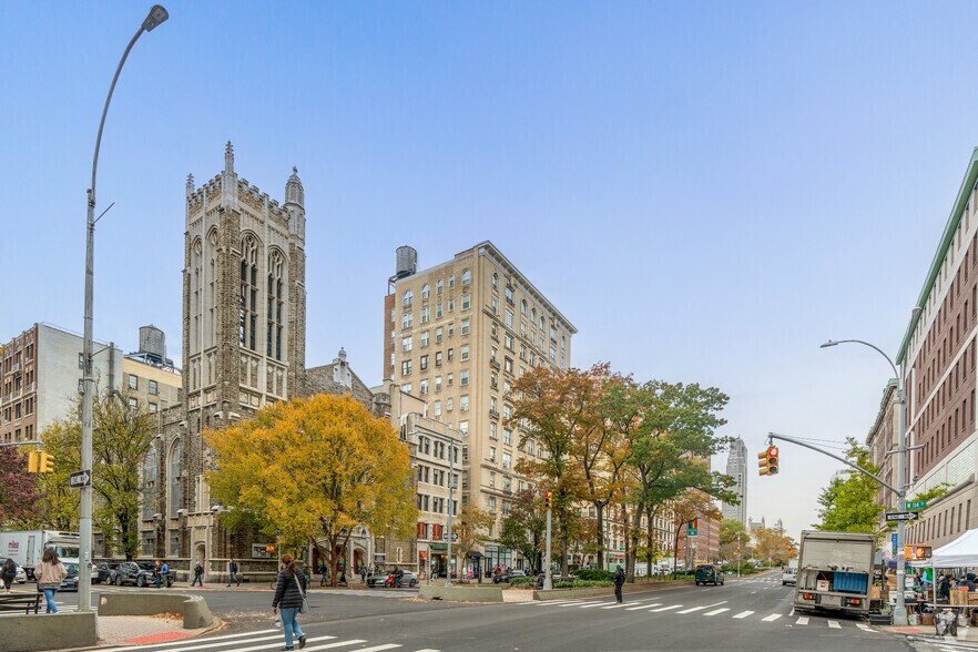 2935-2937 Broadway, New York, NY for lease - Building Photo - Image 2 of 7