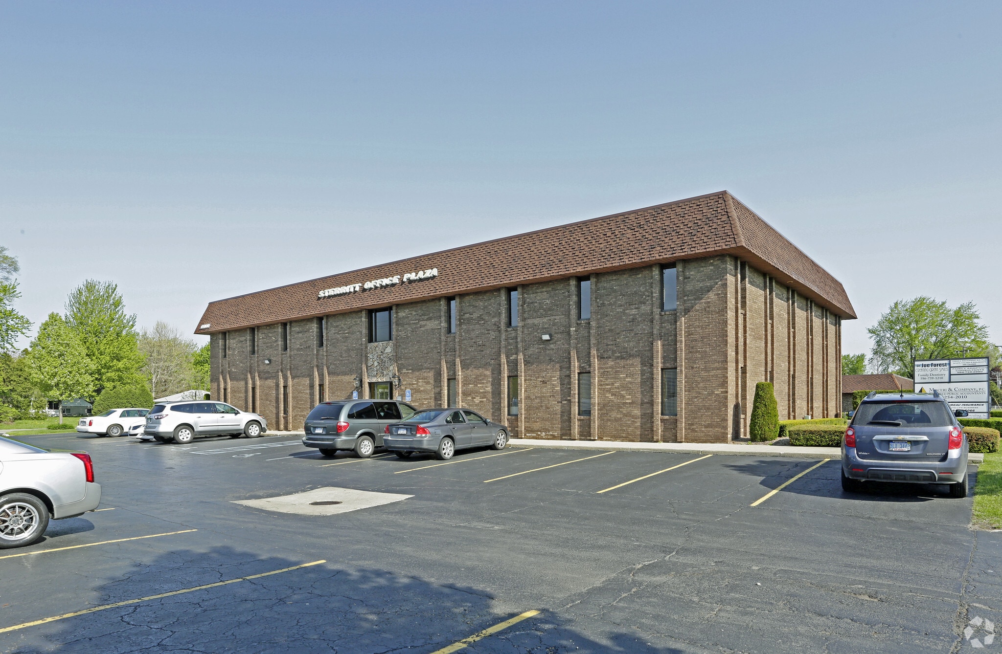 45200 Sterritt St, Utica, MI for lease Building Photo- Image 1 of 14