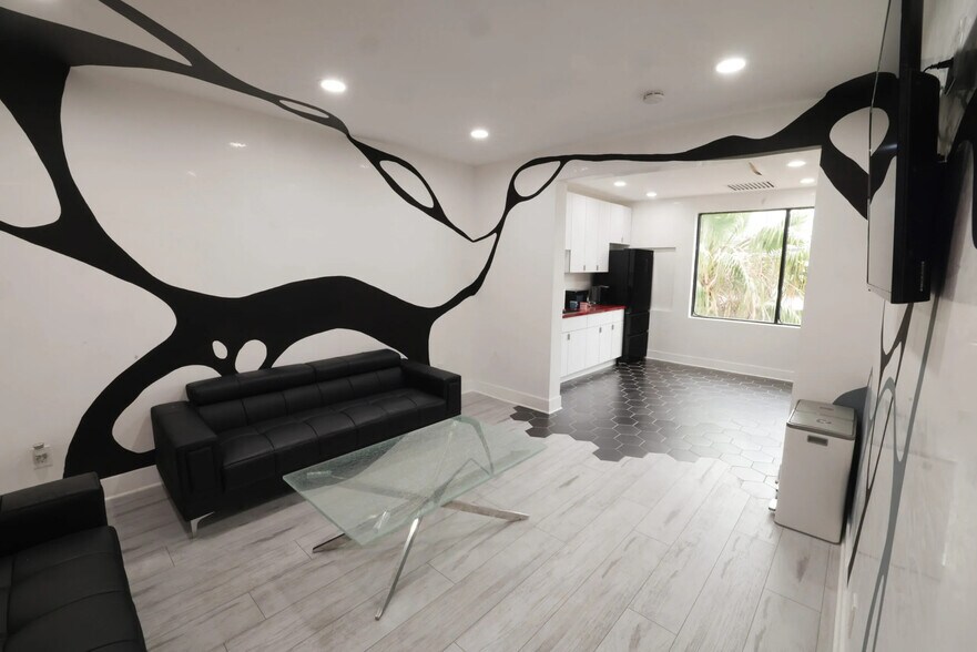 5535 Lankershim Blvd, North Hollywood, CA for sale - Interior Photo - Image 3 of 13