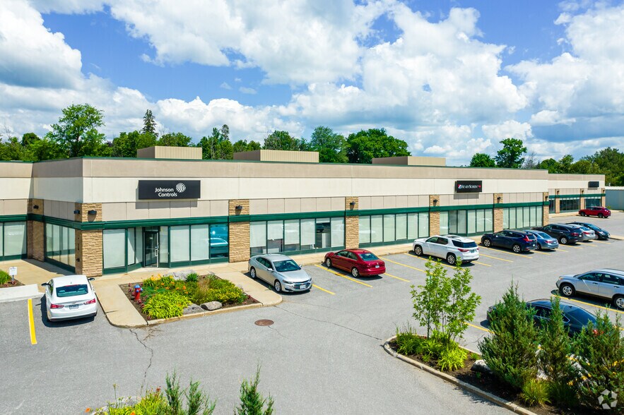 30 Edgewater St, Ottawa, ON à vendre - Photo du bâtiment - Image 1 de 1