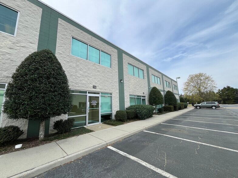 1620 Centerville Tpke, Virginia Beach, VA à louer - Photo du bâtiment - Image 3 de 21