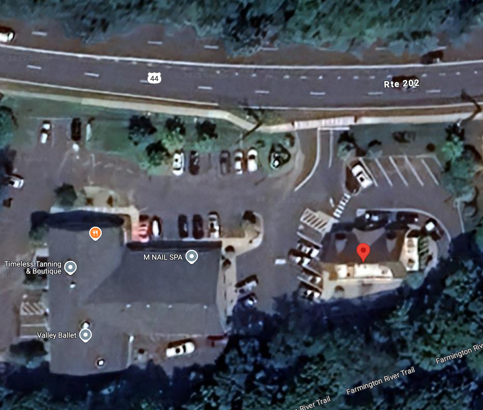 140 Albany Tpke, Canton, CT for lease Primary Photo- Image 1 of 8