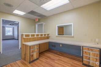 6 Hearthstone Ct, Reading, PA for lease Interior Photo- Image 2 of 5