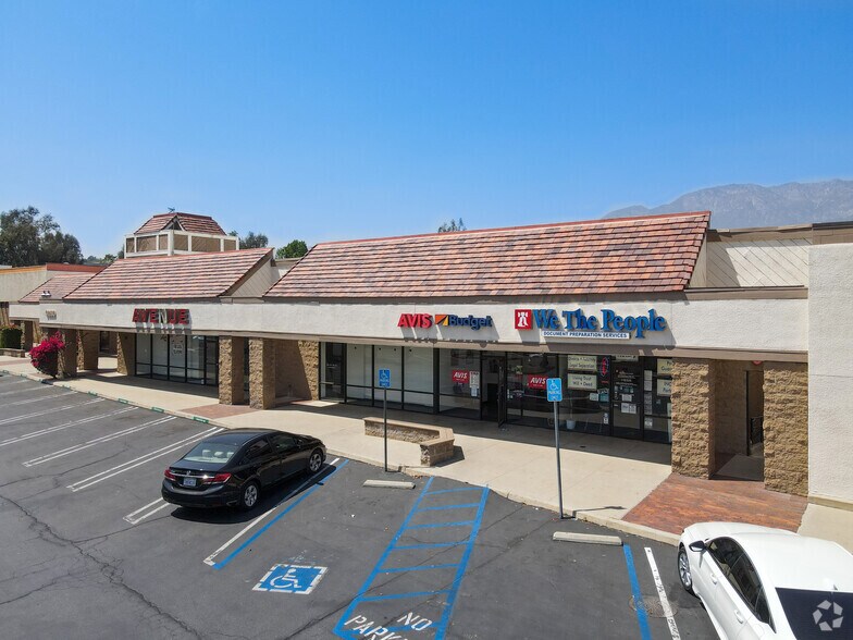 8998-9116 Foothill Blvd, Rancho Cucamonga, CA à louer - Photo du bâtiment - Image 3 de 13