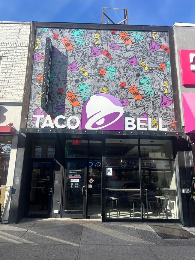 More details for 22-24 31st St, Astoria, NY - Retail for Lease