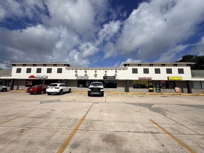 Plus de détails pour 868 Jupiter Blvd NW, Palm Bay, FL - Bureau/Commerce de détail à louer