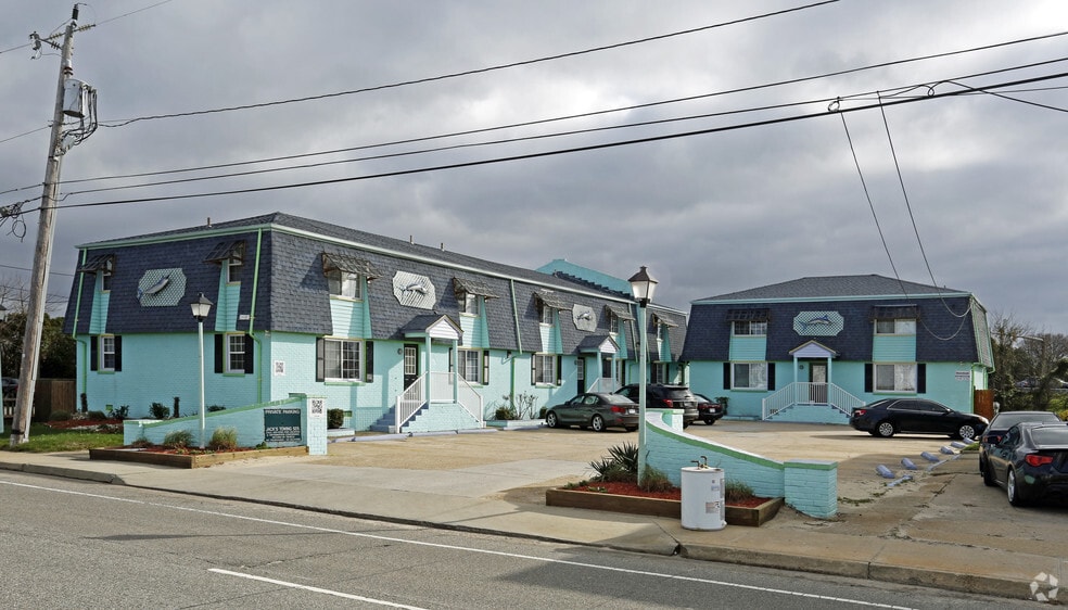 1411 W Ocean View Ave, Norfolk, VA for sale - Primary Photo - Image 1 of 5