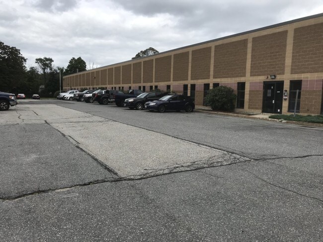 Plus de détails pour 50 D'Angelo Dr, Marlborough, MA - Industriel à louer
