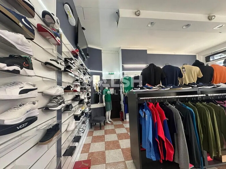 Commerce de détail dans Lyon à louer - Photo intérieure - Image 2 de 4