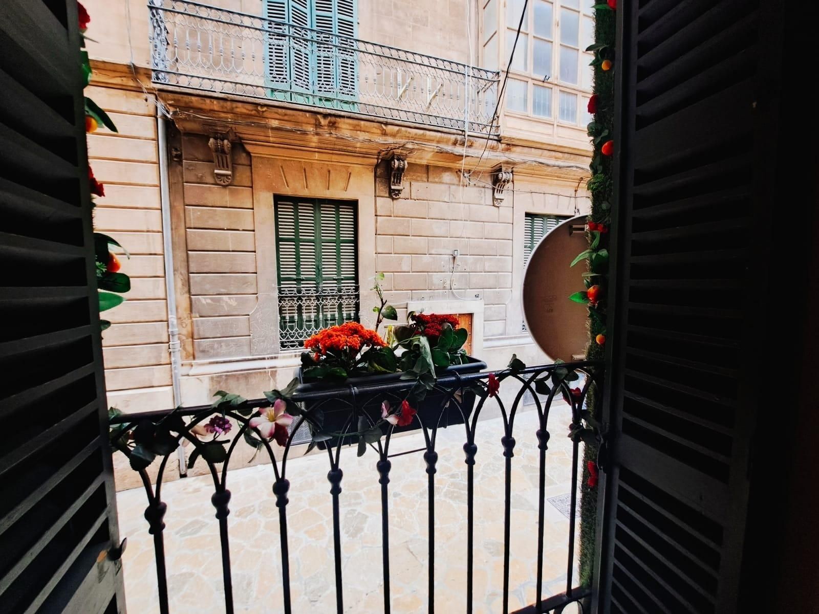 Retail in Palma, Islas Baleares for lease Building Photo- Image 1 of 6