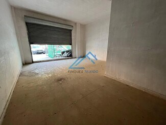 Plus de détails pour Multi-résidentiel à vendre