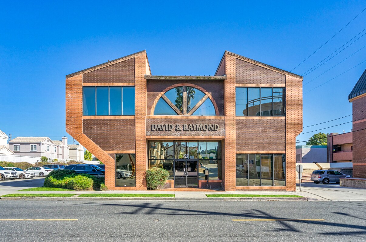 108 N Ynez Ave, Monterey Park, CA à vendre Photo du bâtiment- Image 1 de 12
