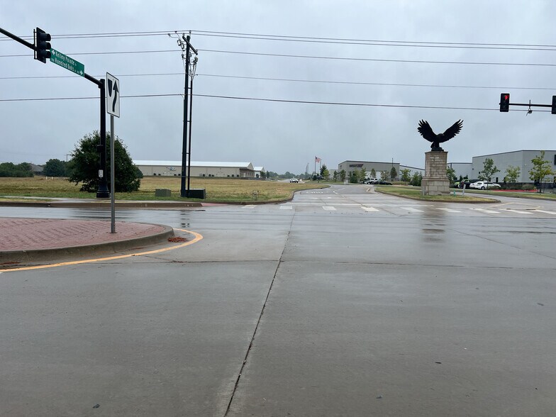 Hundred Oaks (Lots 1A 1B 1C), Edmond, OK à vendre - Photo du bâtiment - Image 2 de 28